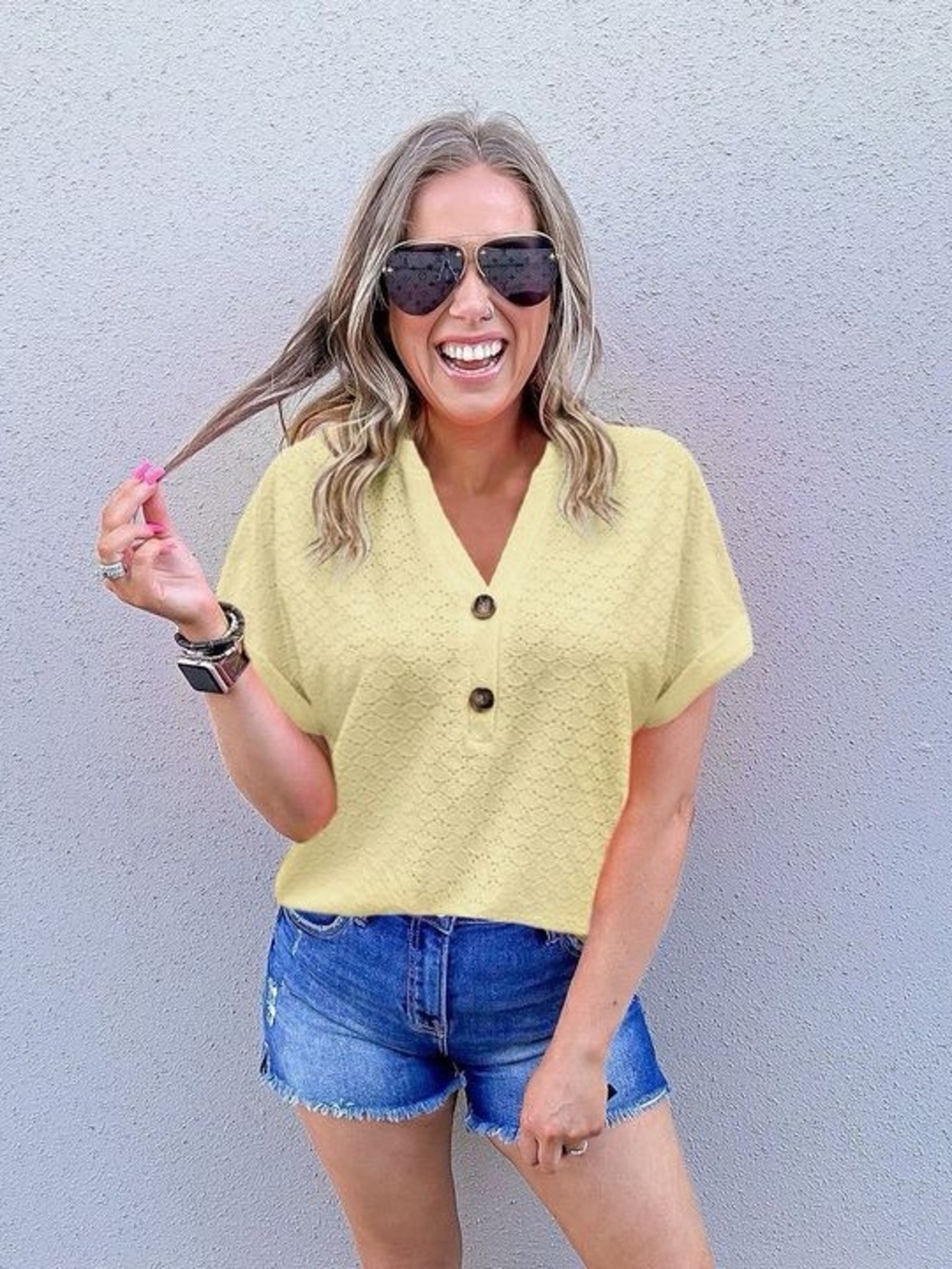 Solid Hollow Out Button Decor V Neck butter yellow T-Shirt L PS7-19